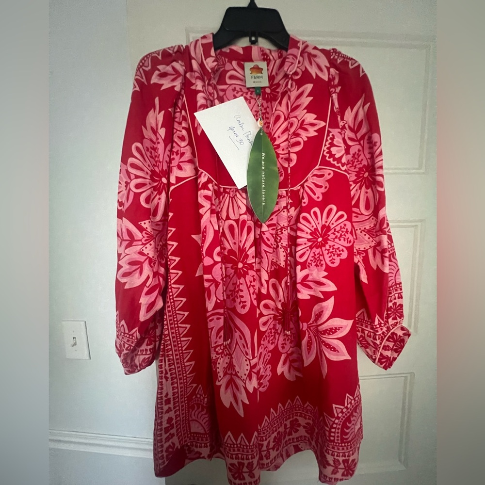 NWT NEVER WORN Farm Rio Floral Bracelet Sleeve
Linen Blend Shift Dress